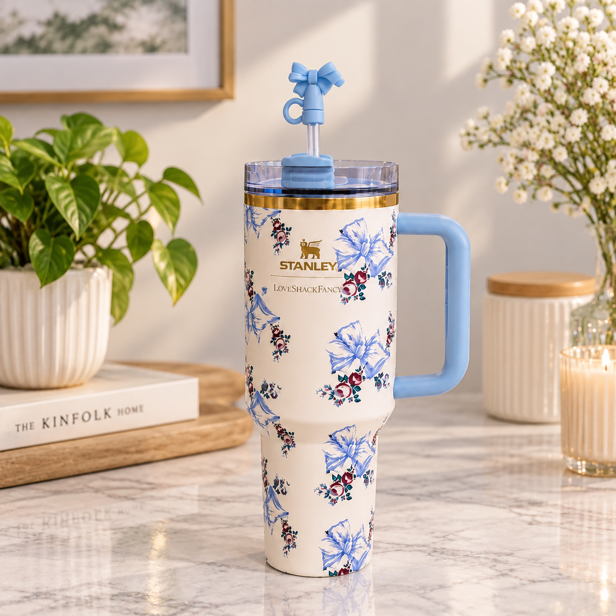 Stanley x LoveShackFancy Holiday Quencher 40 OZ Rosa Beaux Blue – Luxeora Shop