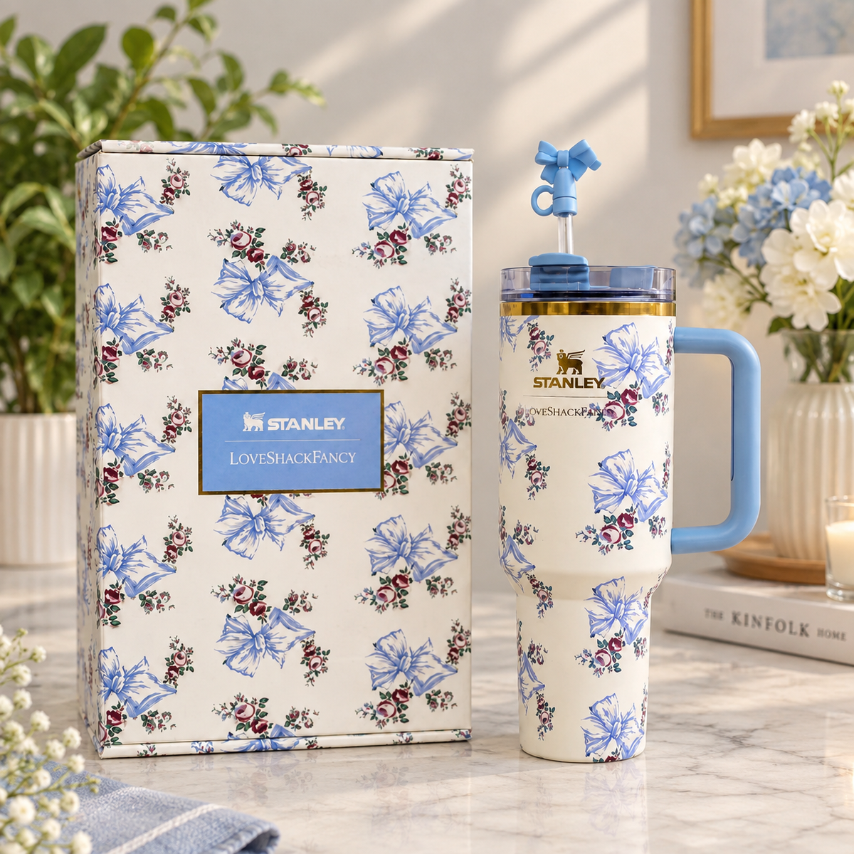 Stanley x LoveShackFancy Holiday Quencher 40 OZ Rosa Beaux Blue – Luxeora Shop