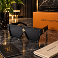 LOUIS VUITTON Z1578 Men's Large Square Sunglasses – Diamond Crystal Detail | New